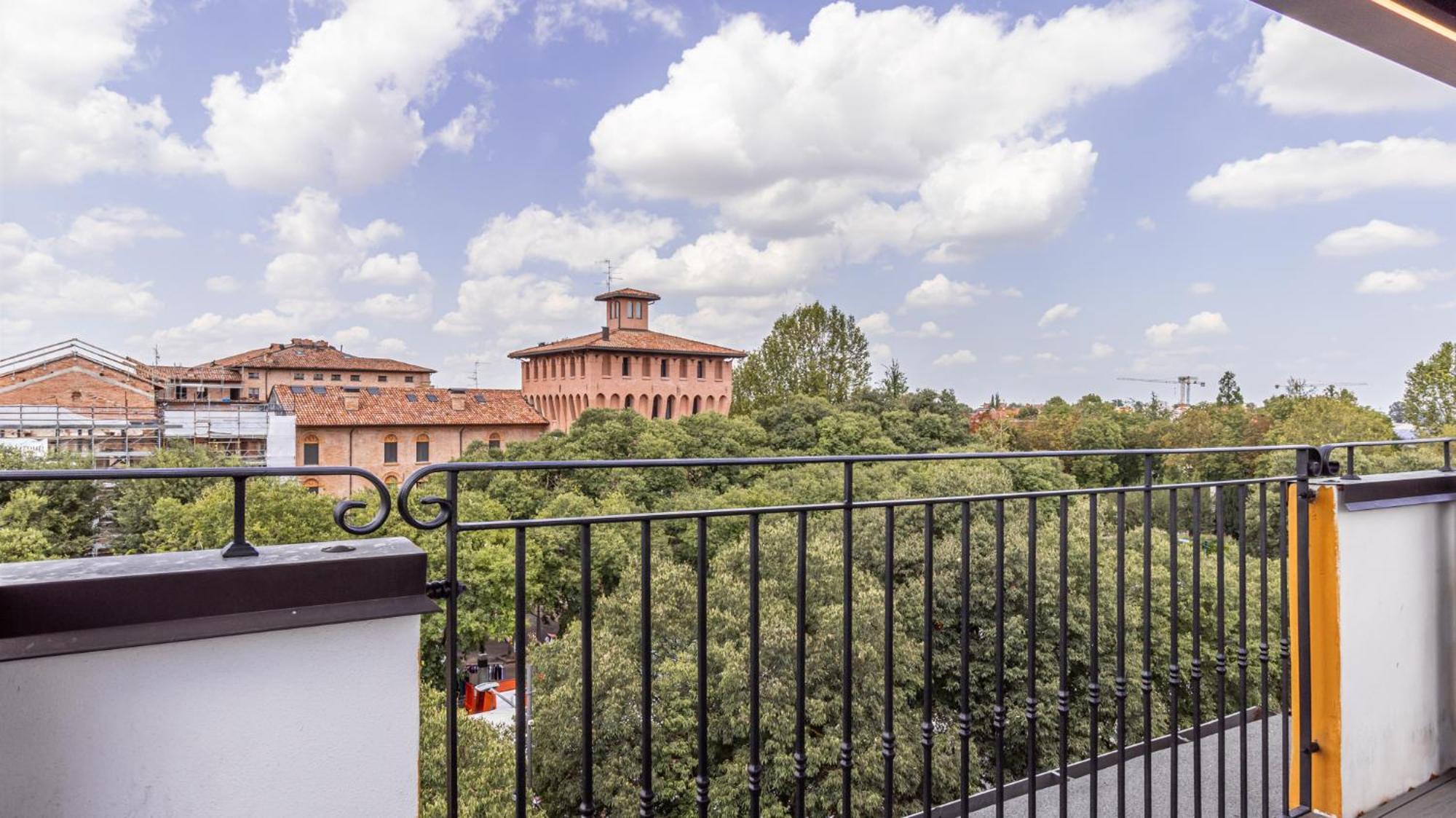 Apartamento Le Stanze Dei Pico Wi-Fi, Netflix E Una Terrazza Unica Sul Tetto Mirandola Exterior foto