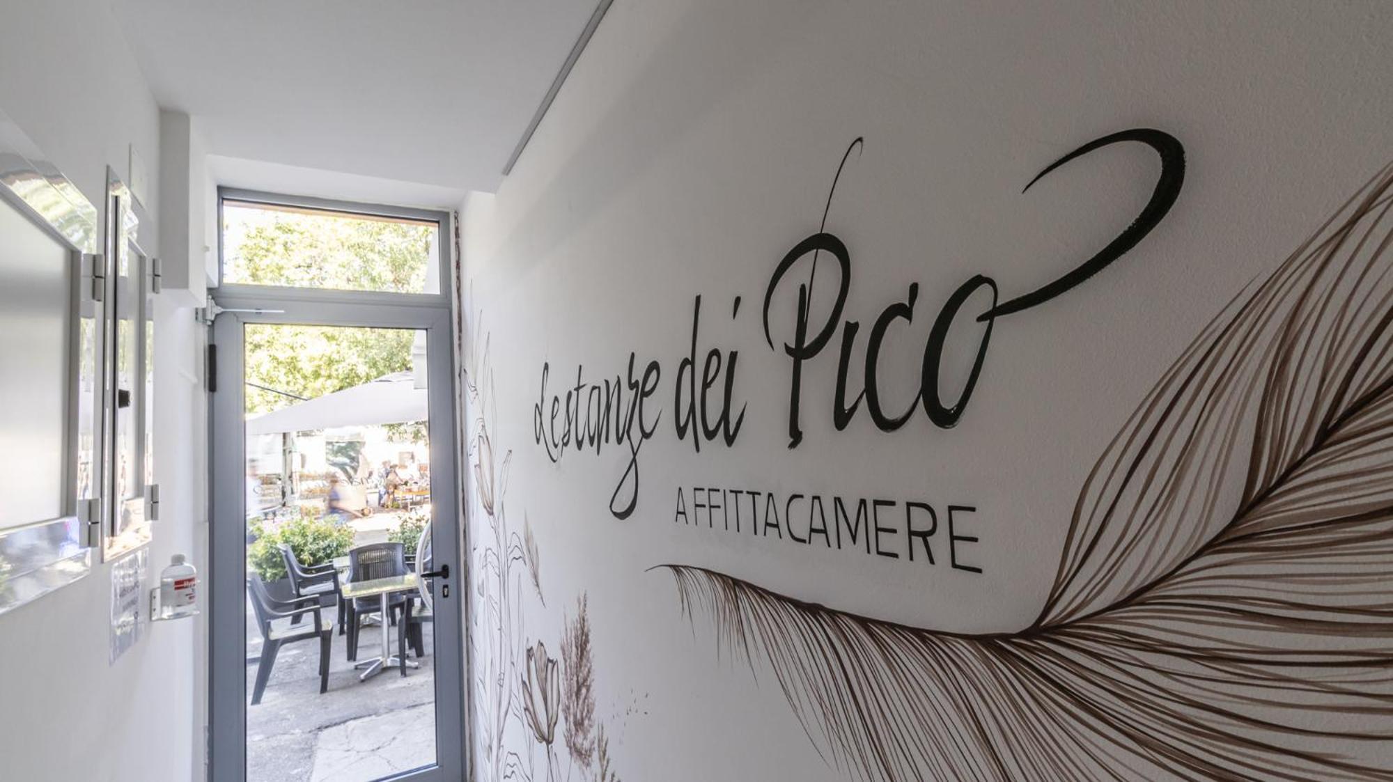 Apartamento Le Stanze Dei Pico Wi-Fi, Netflix E Una Terrazza Unica Sul Tetto Mirandola Exterior foto